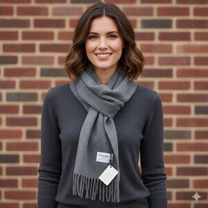 NWT Edinburgh Gray 100% Lambswool W/ Fringe Classic Winter Luxury Fashion Scarf